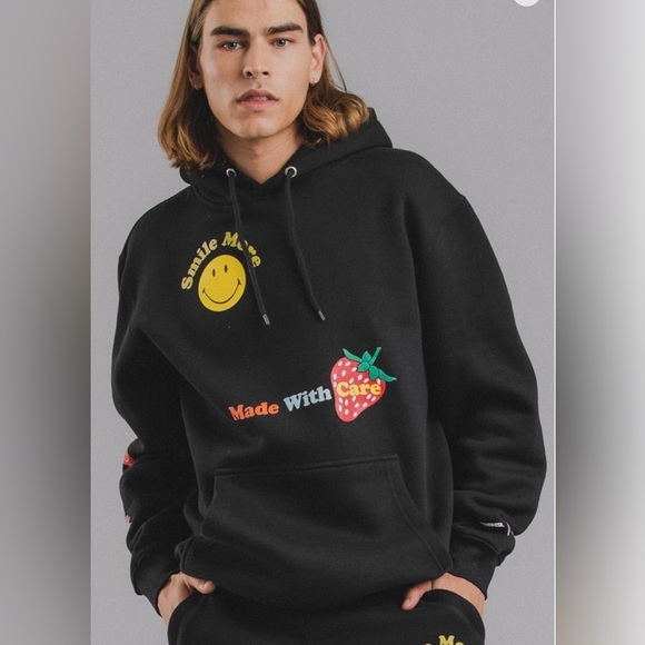 RSQ x Smiley Smile More Black Mens Hoodie Sz Medium - Picture 8 of 9